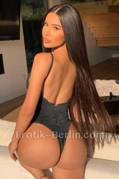 Erotische Massage mit Escort Model Ronny Hot